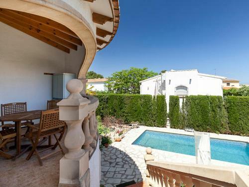 Villa Tulip�n