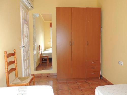 Two-bedroom Apartment L�escala 0 08