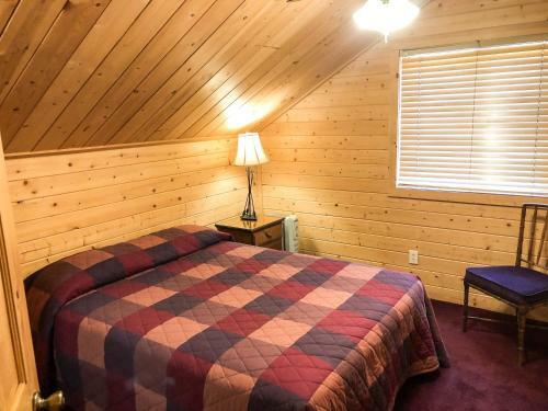 Lodge Amberwood