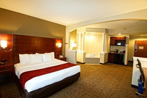 Hotel Comfort Suites North Brunswick