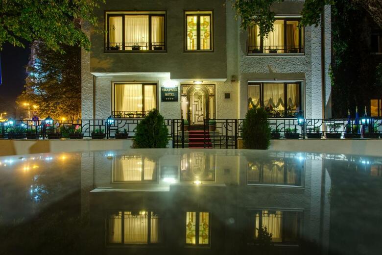 Hotel Vila Paris