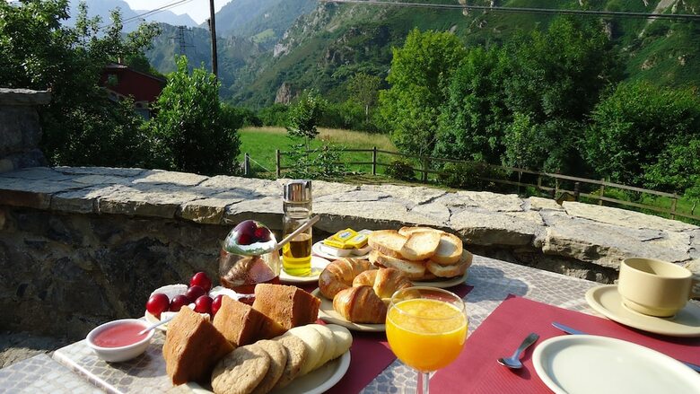 Agroturismo La Casona De Sames