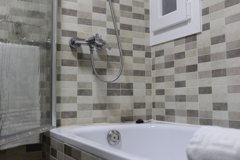 Hostal L�hostalet D�arenys De Mar
