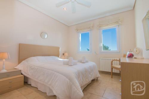 Abahana Villa Lou
