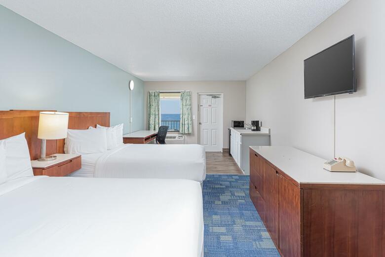 Hotel Bikini Beach Resort