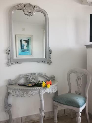Misty Waves Boutique Hotel