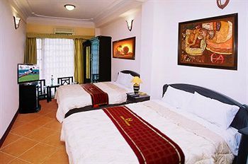 Holiday Gold Hotel