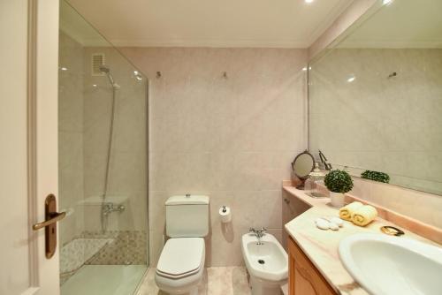 Las Canteras Seafront Apartment