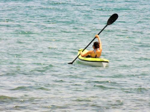 Hotel Kav's Beach Resort
