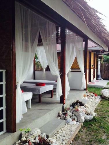 Liwayway Sa Bohol - Pamilacan Bed & Breakfast