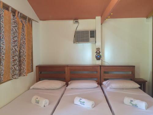 Villa Bahay Kubo At Emerald Playa