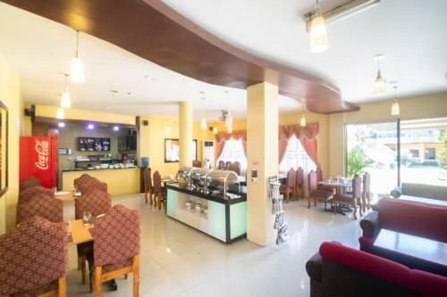 Sunny Point Hotel