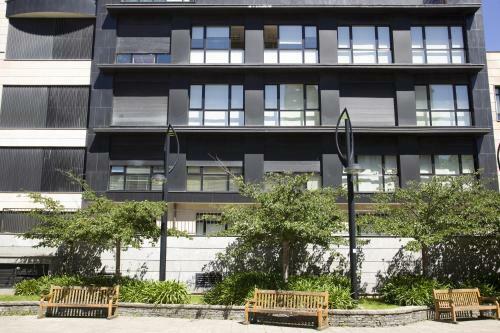 Hostal Pensi�n T5 Donostia Suites