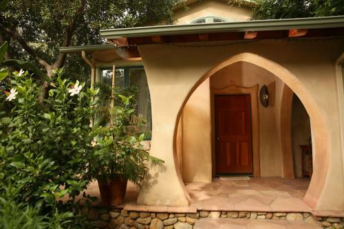 Posada The Emerald Iguana Inn