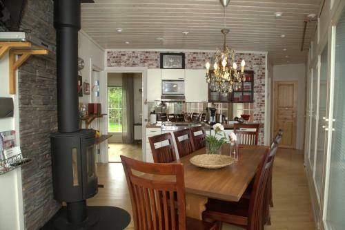 Aaria Bed And Breakfast