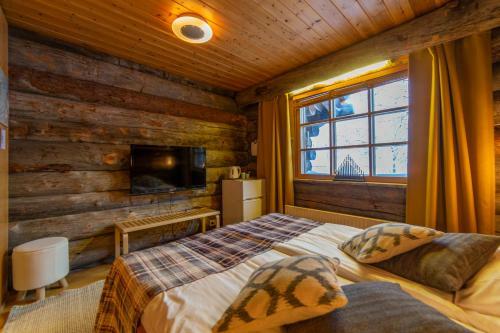 Hostal Log House Kuukkeli Teerenpes�