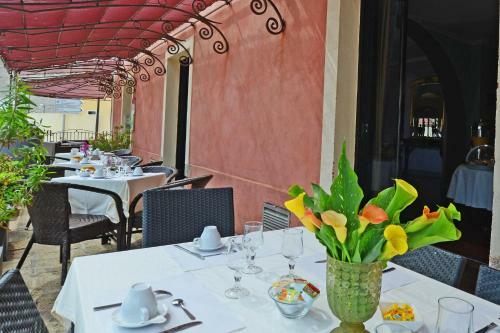 Hotel Restaurant Christophe Colomb