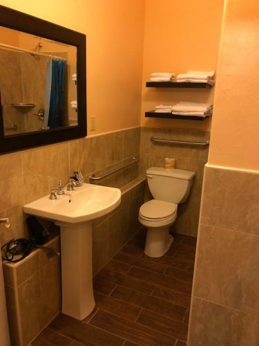 Apartamento 2172-2178 Main St