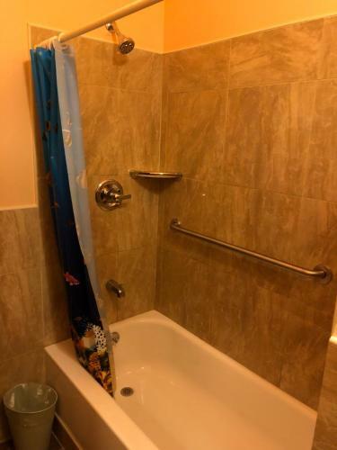 Apartamento 2172-2178 Main St
