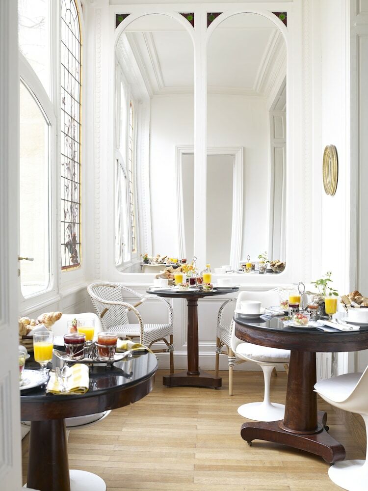 Hostal La Course