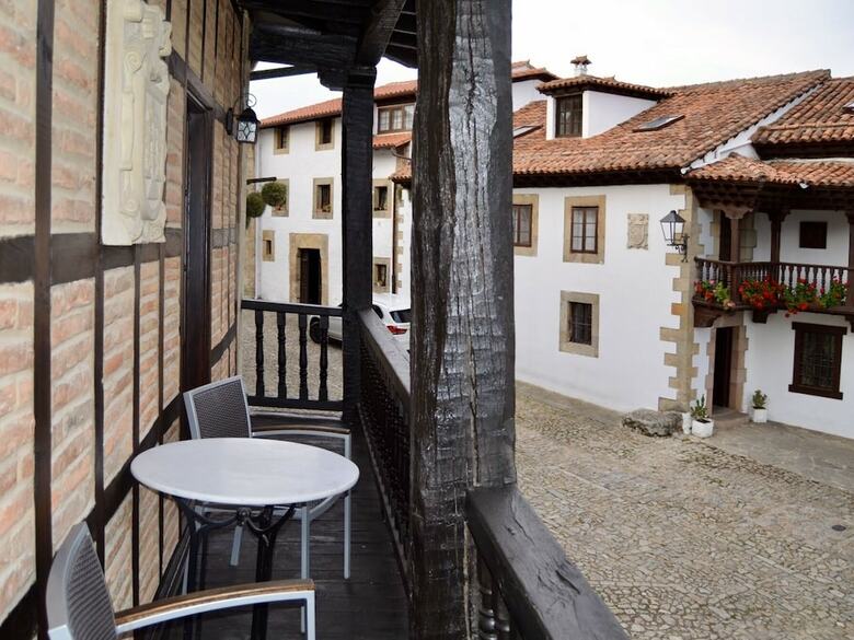 Apartamento Suites Con Jacuzzi Santillana