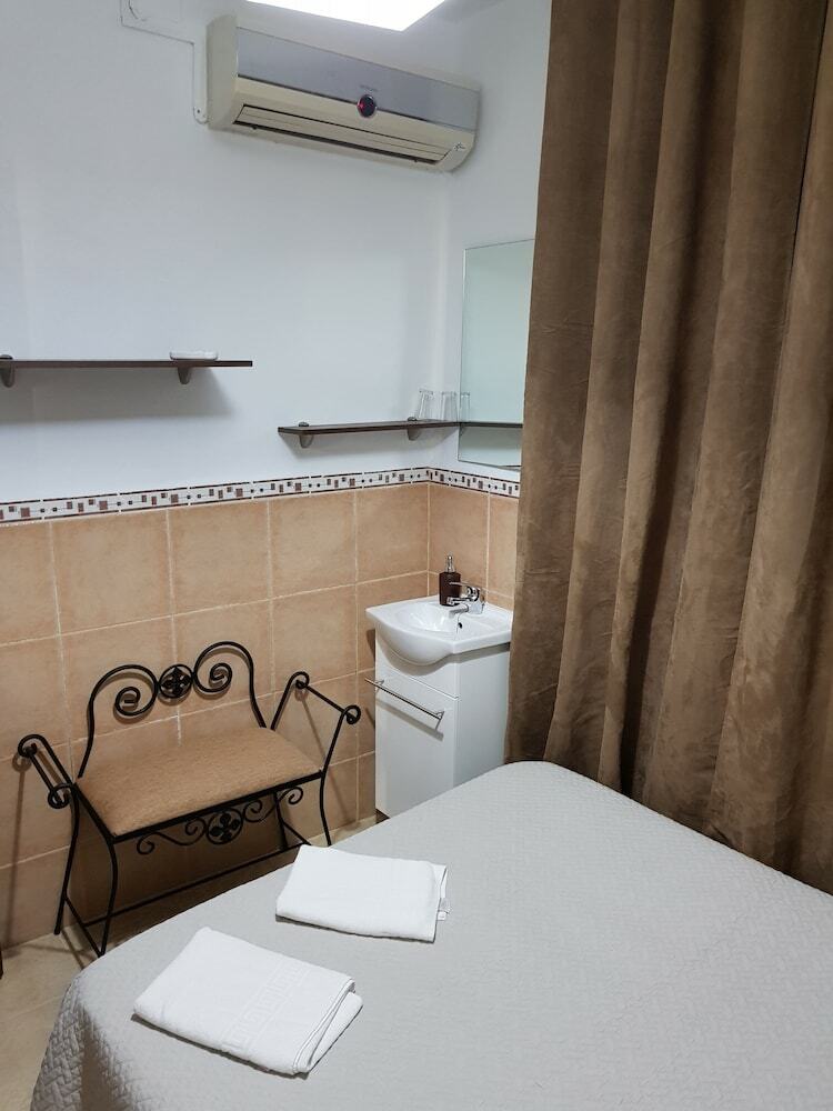 Hostal Pensi�n Javier