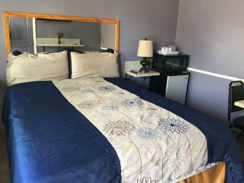 One Ten Motel