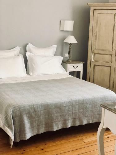 Hostal A La Fleur De Lys
