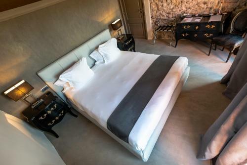 Hotel La Bastide Du Clos Des Roses - Chc