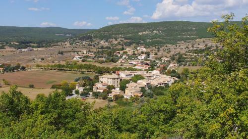 Bed & Breakfast Le Mas Des Ferrayes