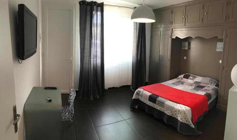 Hotel H�tel Les Arbousiers