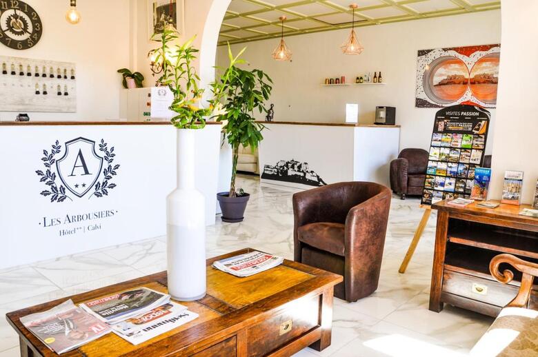 Hotel H�tel Les Arbousiers