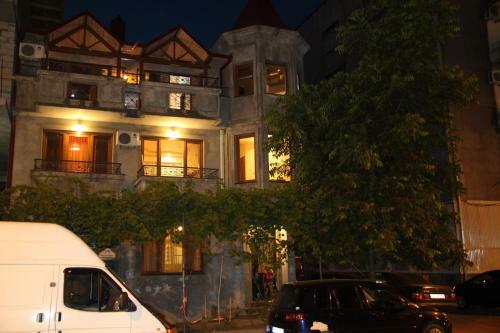Hostal Luxury Guest House In Batumi