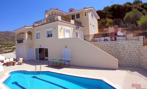 Marietta Villa