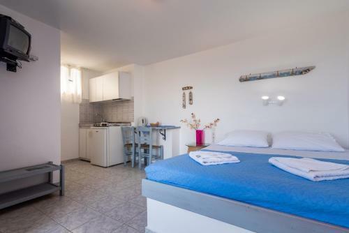 Hotel Polyegos View