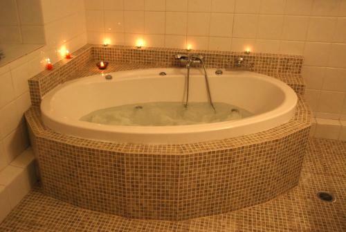 Hostal Allotino Pension