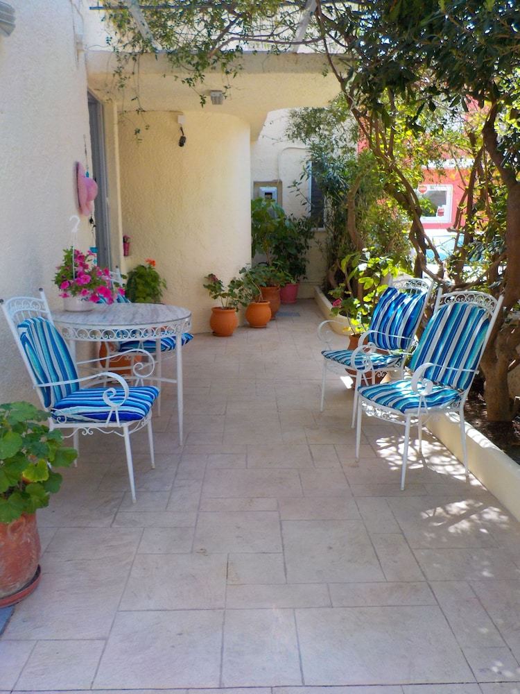 Apartamentos Vivian Studios