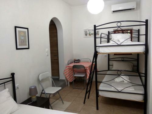 Sarantakis Apartments