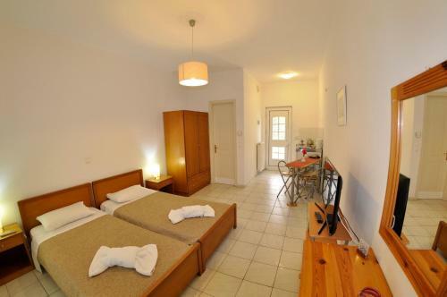 Egli Apartments
