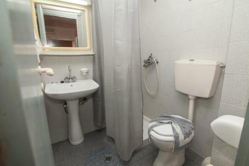 Vasilakis Studios & Apartments