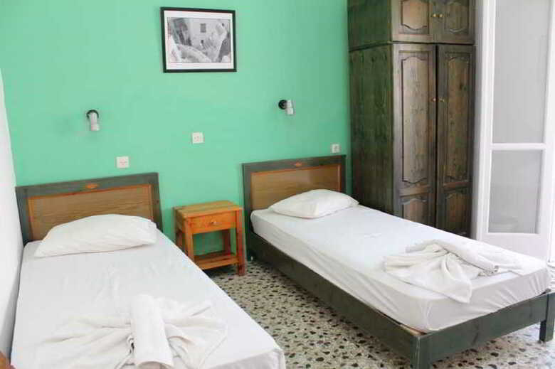 Hostal Zinas Pansion