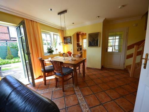 Holiday Home Boddenstrasse.2