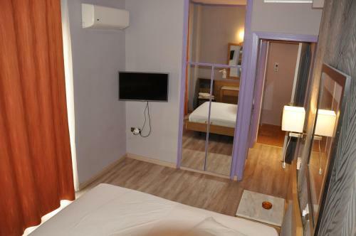 Eva Hotel Piraeus