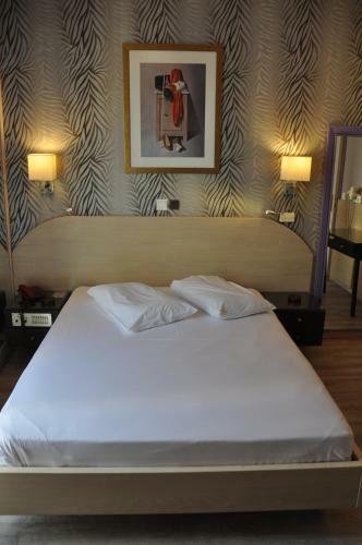 Eva Hotel Piraeus