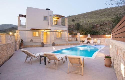 Villa Stone & Green