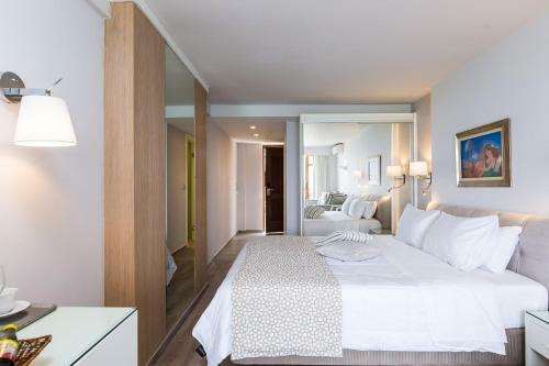 Apartamento Ammos Suites
