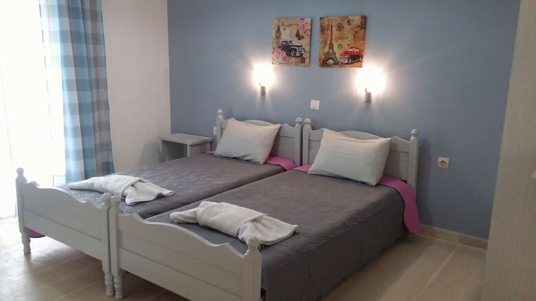 Ammos Apartments