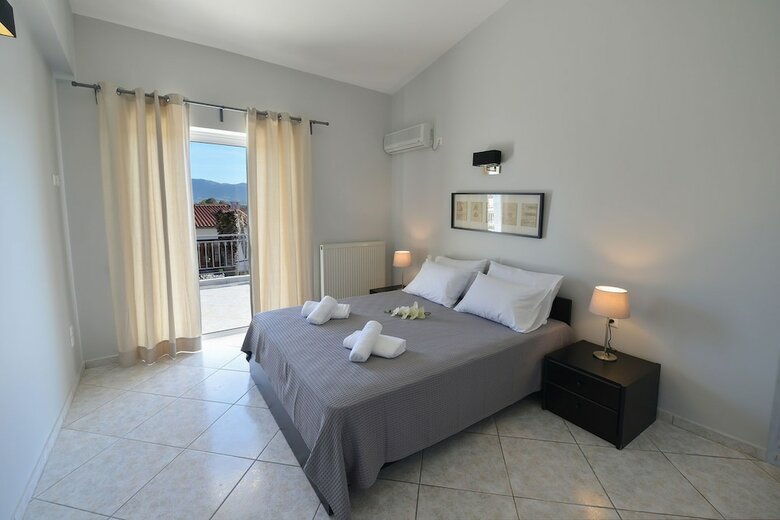 Regalo Apartments