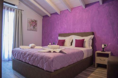 Hostal Leonidas House