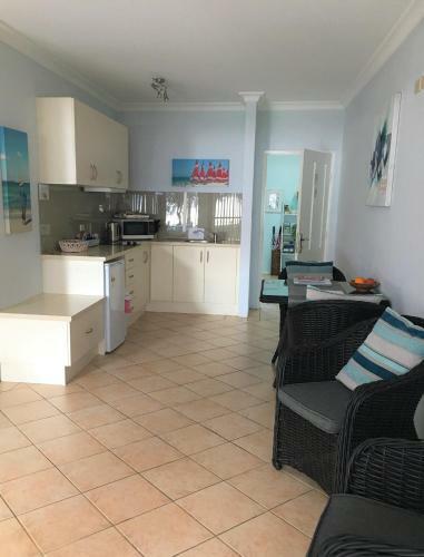 Paradise Beach Apartments